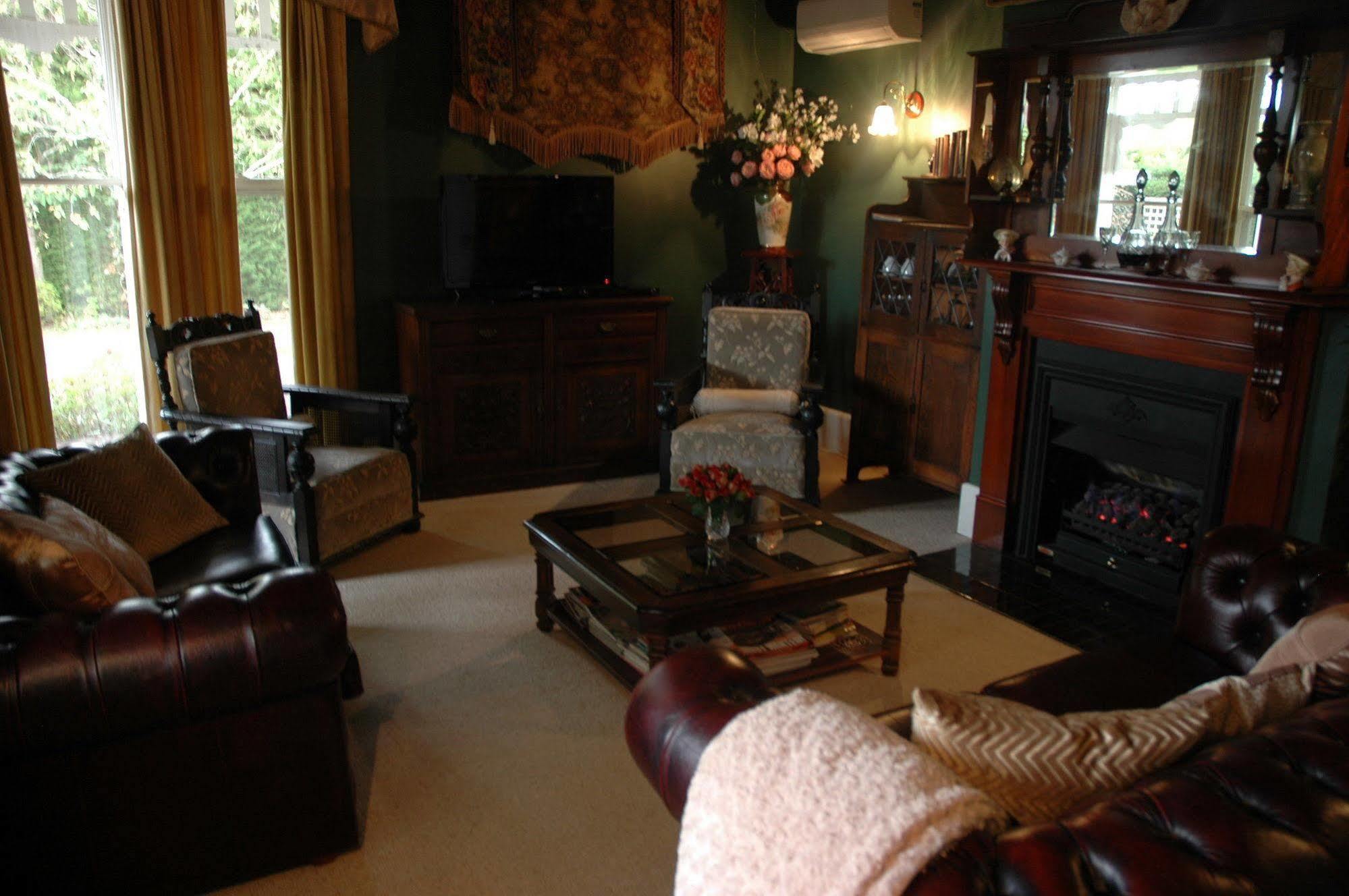 Heytesbury House Bed and Breakfast Cobden Buitenkant foto